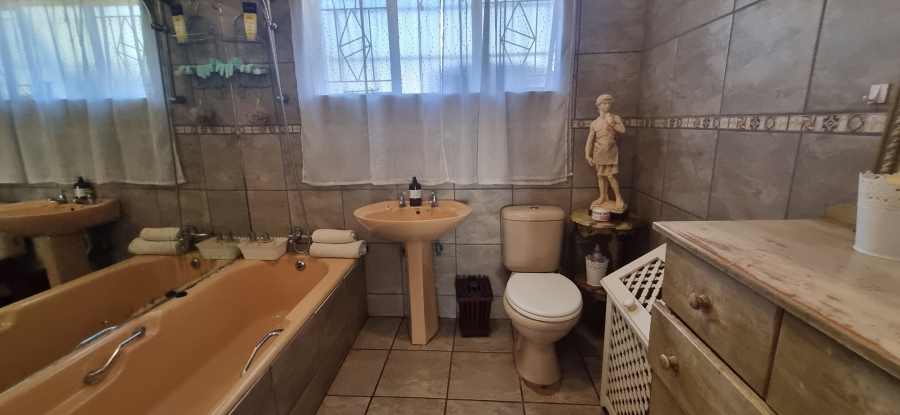 3 Bedroom Property for Sale in Elandsrand North West